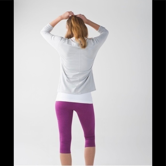 Lululemon In The Flow Crop II - Picture 2 of 10